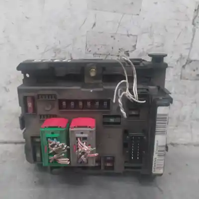 Pièce détachée automobile d'occasion BOÎTES À FUSIBLES pour CITROEN C5 BERLINA  Références OEM IAM 964125808000  S110500001F