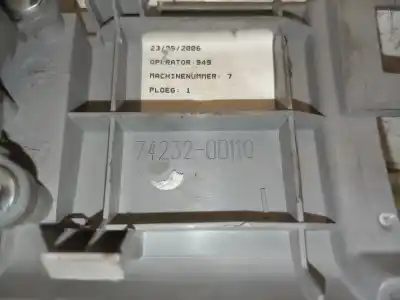 Peça sobressalente para automóvel em segunda mão botão / interruptor elevador vidro dianteiro esquerdo por toyota yaris (ksp9/scp9/nlp9) 1.4 turbodiesel cat referências oem iam 742320d110  pbtgf30