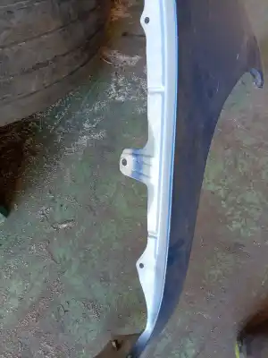 Peça sobressalente para automóvel em segunda mão guarda-lamas dianteiro direito por toyota yaris (ksp9/scp9/nlp9) 1.4 turbodiesel cat referências oem iam   