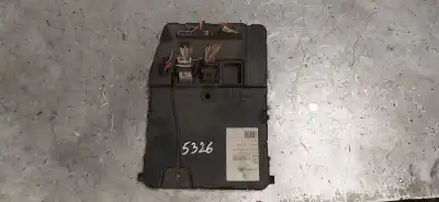 İkinci el araba yedek parçası RÖLE/SIGORTA KUTUSU için RENAULT MEGANE II FAMILIAR  OEM IAM referansları 8200780018A  