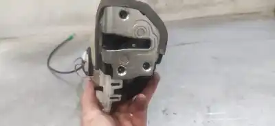 Peça sobressalente para automóvel em segunda mão fechadura da porta traseira direita por toyota yaris (ksp9/scp9/nlp9) 1.4 turbodiesel cat referências oem iam   