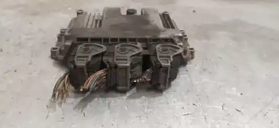 Peça sobressalente para automóvel em segunda mão centralina de motor uce por renault scenic ii authentique referências oem iam 8200391966  