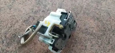 Pezzo di ricambio per auto di seconda mano Serratura Porta Anteriore Sinistra per FIAT DOBLO Active Riferimenti OEM IAM   