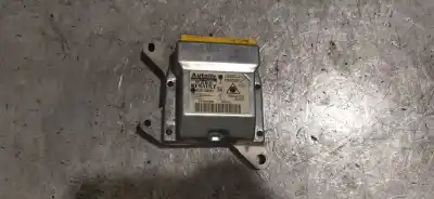 Peça sobressalente para automóvel em segunda mão Centralina De Airbag por RENAULT LAGUNA II (BG0) Privilege Referências OEM IAM 8200138953  8200138953