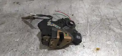 Pezzo di ricambio per auto di seconda mano Serratura Porta Anteriore Destra per TOYOTA COROLLA (E12) BERLINA Riferimenti OEM IAM 6903002161  