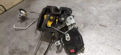 Second-hand car spare part front right door lock for kia rio 1.4 active oem iam references   