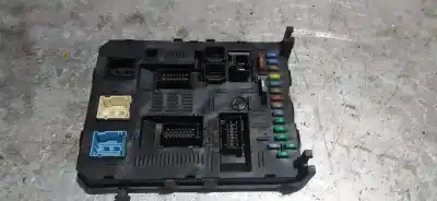 Peça sobressalente para automóvel em segunda mão CAIXA DE FUSÍVEIS E RELÉS por PEUGEOT 307 BREAK / SW (S1)  Referências OEM IAM 281148373A  9660105980