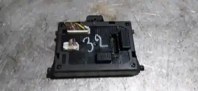 Pièce détachée automobile d'occasion Boîtes à Fusibles pour RENAULT CLIO III Confort Expression Références OEM IAM 8200343732  