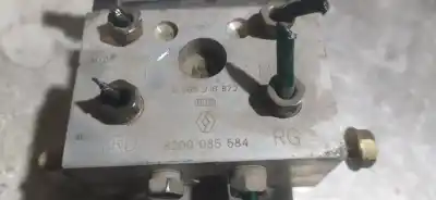 Автозапчастина б/у абс для renault clio ii fase ii (b/cb0) base authentique посилання на oem iam 3m512c405ea 10020601634 v6140n04