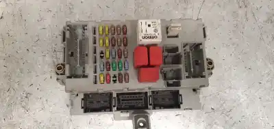 Recambio de automóvil de segunda mano de CAJA RELES / FUSIBLES para FIAT BRAVO (198)  referencias OEM IAM 406626  