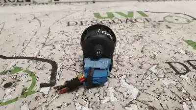 Second-hand car spare part rearview side mirror switch for citroen c2 collection oem iam references 185526  