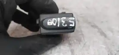 Second-hand car spare part door lock switch for renault clio ii fase ii (b/cb0) authentique oem iam references    Second-hand car spare part door lock switch for renault clio ii fase ii (b/cb0) authentique oem iam references