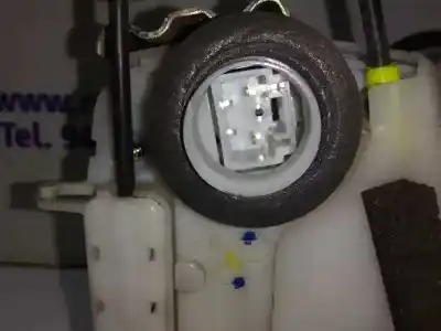 Автозапчастина б/у замок заднього правого дверя для toyota prius (nhw30) plug-in hybrid advance посилання на oem iam  128 