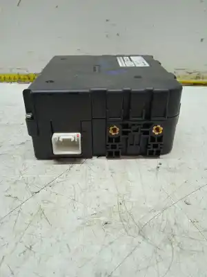 Pièce détachée automobile d'occasion module électronique pour lexus rx 400h références oem iam 8968033010  