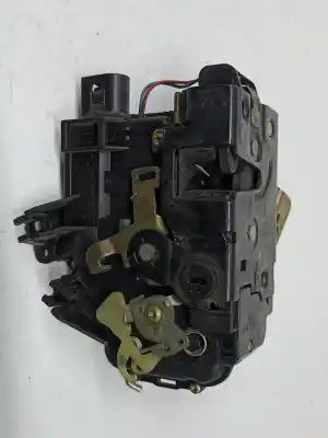 Автозапчасти б/у ЗАМОК ЗАДНЕЙ ЛЕВОЙ ДВЕРИ за AUDI A6 BERLINA (4B2)  ссылки OEM IAM 4B0839015B 127 