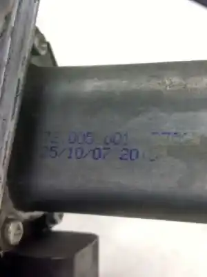 Автозапчастина б/у регулятор переднього правого скла для opel corsa d cmon посилання на oem iam 72005001  