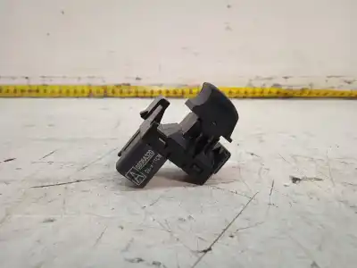 Peça sobressalente para automóvel em segunda mão botão / interruptor elevador vidro traseiro direito por mitsubishi space star (a00) kaiteki referências oem iam a8608a320