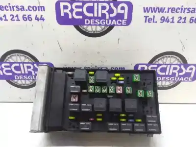 Gebrauchtes Autoersatzteil RELAIS SICHERUNGSKASTEN Multifunktionsrelais zum CHRYSLER VOYAGER (RG)  OEM-IAM-Referenzen 05144509AC 120 354918144120