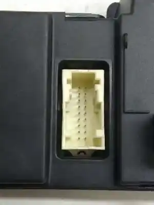 Second-hand car spare part climate control for renault clio iii exception oem iam references 8200296683 175 