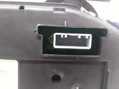 Peça sobressalente para automóvel em segunda mão quadrante por renault clio iii exception referências oem iam 8201060291b  