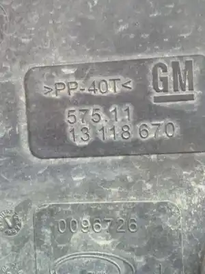 Pezzo di ricambio per auto di seconda mano fendinebbia sinistra per opel corsa c cosmo riferimenti oem iam 13118670  