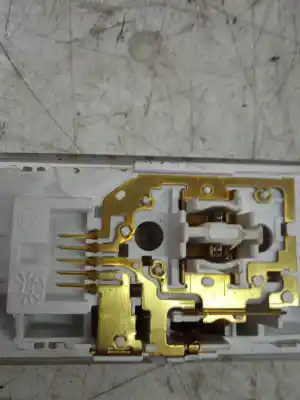 Автозапчастина б/у внутрішне світло для renault kangoo expression посилання на oem iam 8200439421  