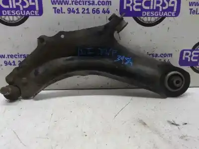 Second-hand car spare part front left lower suspension arm for renault kangoo dynamique oem iam references 8200586561