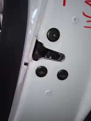 Peça sobressalente para automóvel em segunda mão fechadura da porta traseira direita por renault clio iv renault sport referências oem iam 825002104r