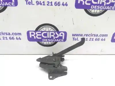 Second-hand car spare part bonnet lock for kia carnival td ls oem iam references   