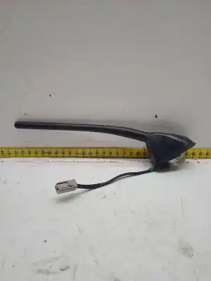 Pezzo di ricambio per auto di seconda mano antenna per nissan juke (f15) acenta riferimenti oem iam 282081ka0a  