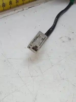 Pezzo di ricambio per auto di seconda mano antenna per nissan juke (f15) acenta riferimenti oem iam 282081ka0a  