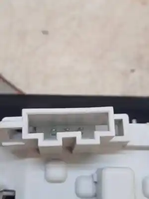 Second-hand car spare part left tailgate light for audi a4 avant (8e) 3.0 v6 24v tdi oem iam references 8e9945093  