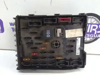 İkinci el araba yedek parçası RÖLE/SIGORTA KUTUSU için VOLKSWAGEN PASSAT BERLINA (3C2)  OEM IAM referansları 3C09712490 120 