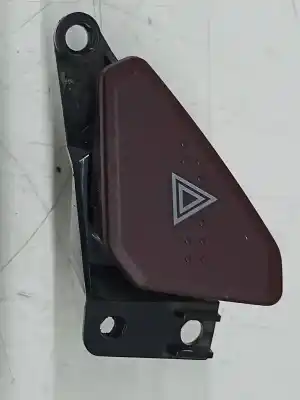 Second-hand car spare part HAZARD WARNING LIGHTS for MITSUBISHI MONTERO (V60/V70)  OEM IAM references MR402662 103 