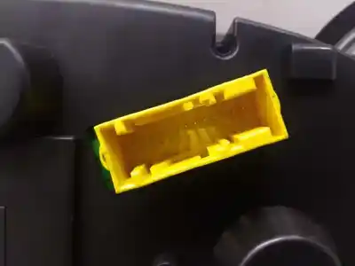 Peça sobressalente para automóvel em segunda mão quadrante por peugeot 308 confort referências oem iam 9666642080  