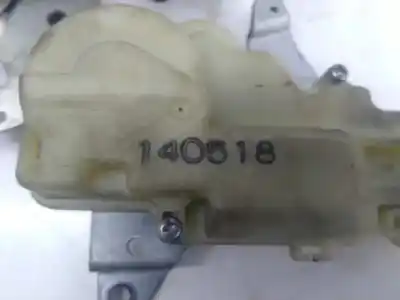 Second-hand car spare part left front door lock for isuzu d-max single cab basis 4wd oem iam references 140518  