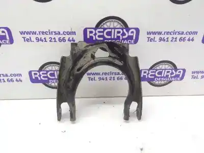 Pièce détachée automobile d'occasion BRAS DE SUSPENSION SUPÉRIEUR AVANT DROIT pour PEUGEOT 407 SW  Références OEM IAM 446332C  