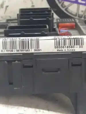 Second-hand car spare part fuse box unit for citroen berlingo 1.9 d multispace oem iam references 9650618580  