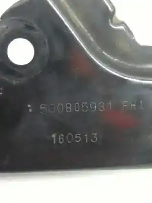 Автозапчасти б/у опора левой фары за volkswagen golf vii lim. (5g1) advance bluemotion ссылки oem iam 5g0805931  