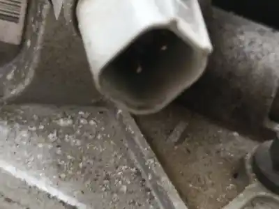 Pezzo di ricambio per auto di seconda mano riduttore per ford kuga (cbv) titanium s 4x4 riferimenti oem iam av4r7002ab  