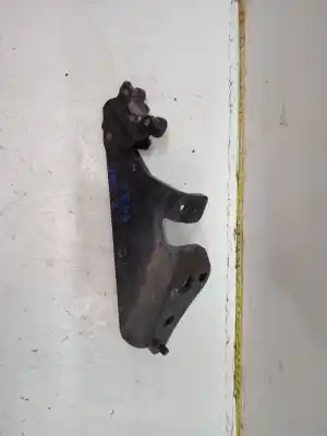 Second-hand car spare part support / sliding door guide for renault kangoo expression oem iam references 497763b  