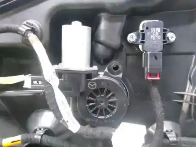 Second-hand car spare part passenger side right window regulator for mazda cx-3 exclusive-line oem iam references d10e58590b  