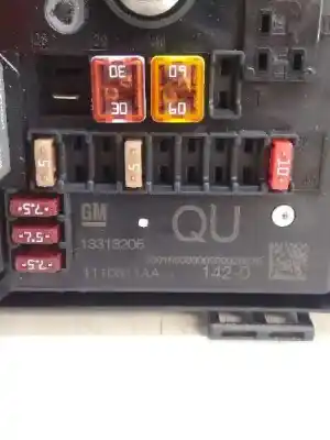 Second-hand car spare part fuse box unit for opel astra j lim. selective business oem iam references 13313205  