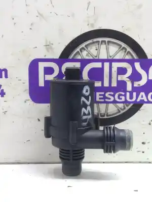 Second-hand car spare part water pump for bmw serie 5 berlina (e60) 530d oem iam references 70207801