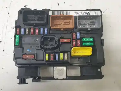 Second-hand car spare part fuse box unit for citroen c3 picasso exclusive oem iam references 9667199680