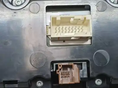 Peça sobressalente para automóvel em segunda mão quadrante por citroen c3 picasso exclusive referências oem iam 9805986177  