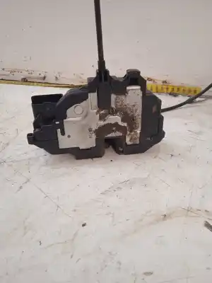 Pezzo di ricambio per auto di seconda mano serratura porta anteriore destra per renault kangoo profesional riferimenti oem iam 8200497604d  