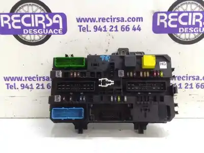Recambio de automóvil de segunda mano de CAJA RELES / FUSIBLES para OPEL ASTRA H BERLINA  referencias OEM IAM 13206759  