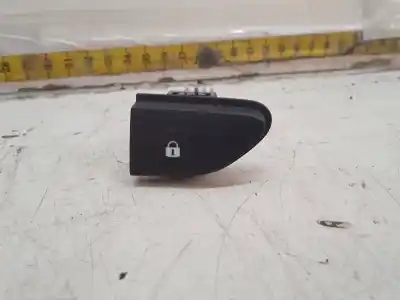 Peça sobressalente para automóvel em segunda mão trocar por renault clio iv limited referências oem iam 252103678r