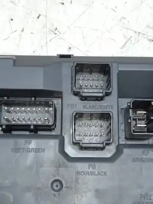 Second-hand car spare part fuse box unit for citroen c3 exclusive oem iam references 9664983180  